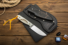 Нож Ривер М с формованными ножнами (N690, Накладки композит «Перо», Полировка клинка)