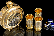 Набор подарочный «Охотники на привале» (малая фляжка и стопки)