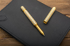 Подарочная ручка письменная Украшенная