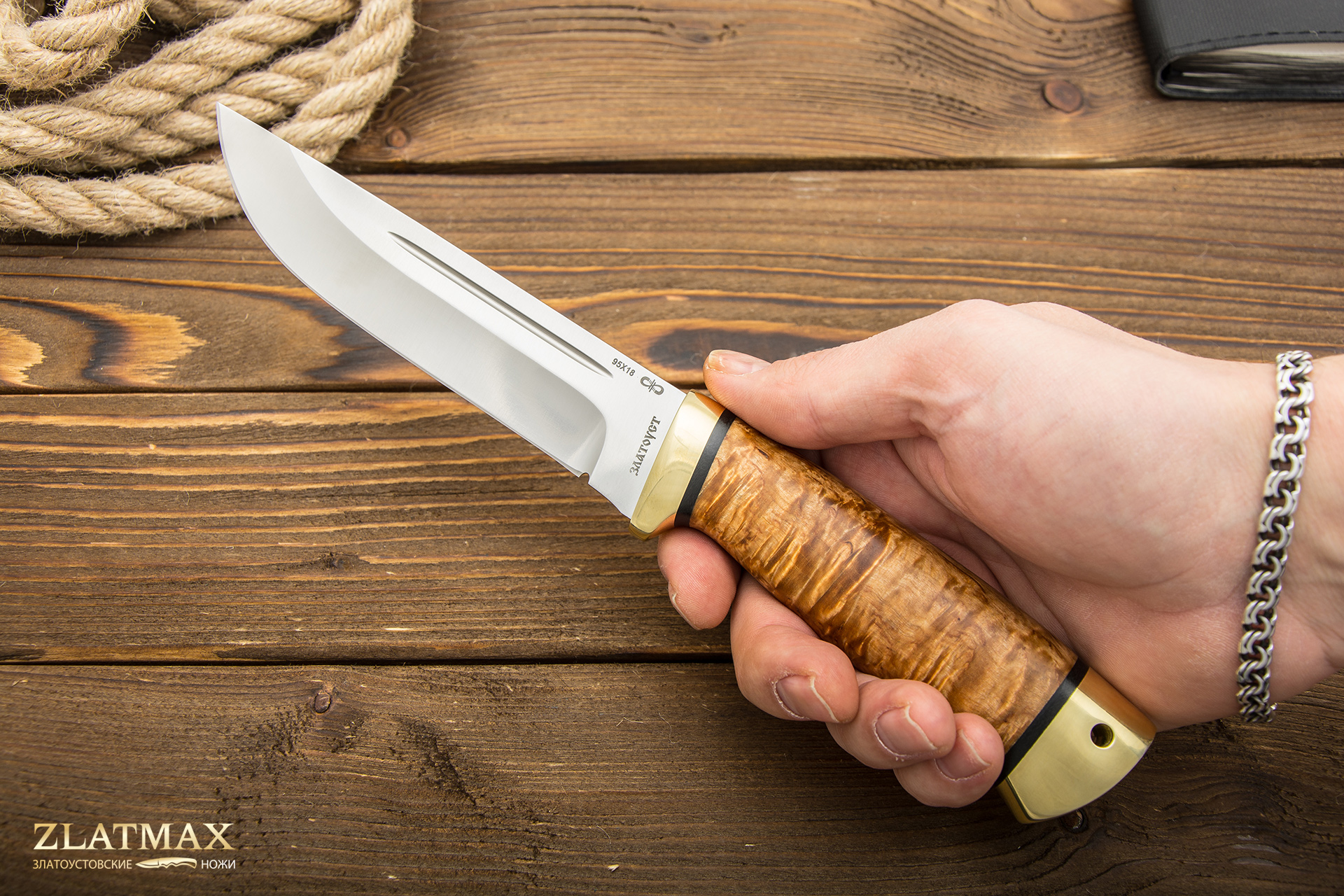 Нож Бекас (95Х18, Стабилизированная карельская береза, Латунь)