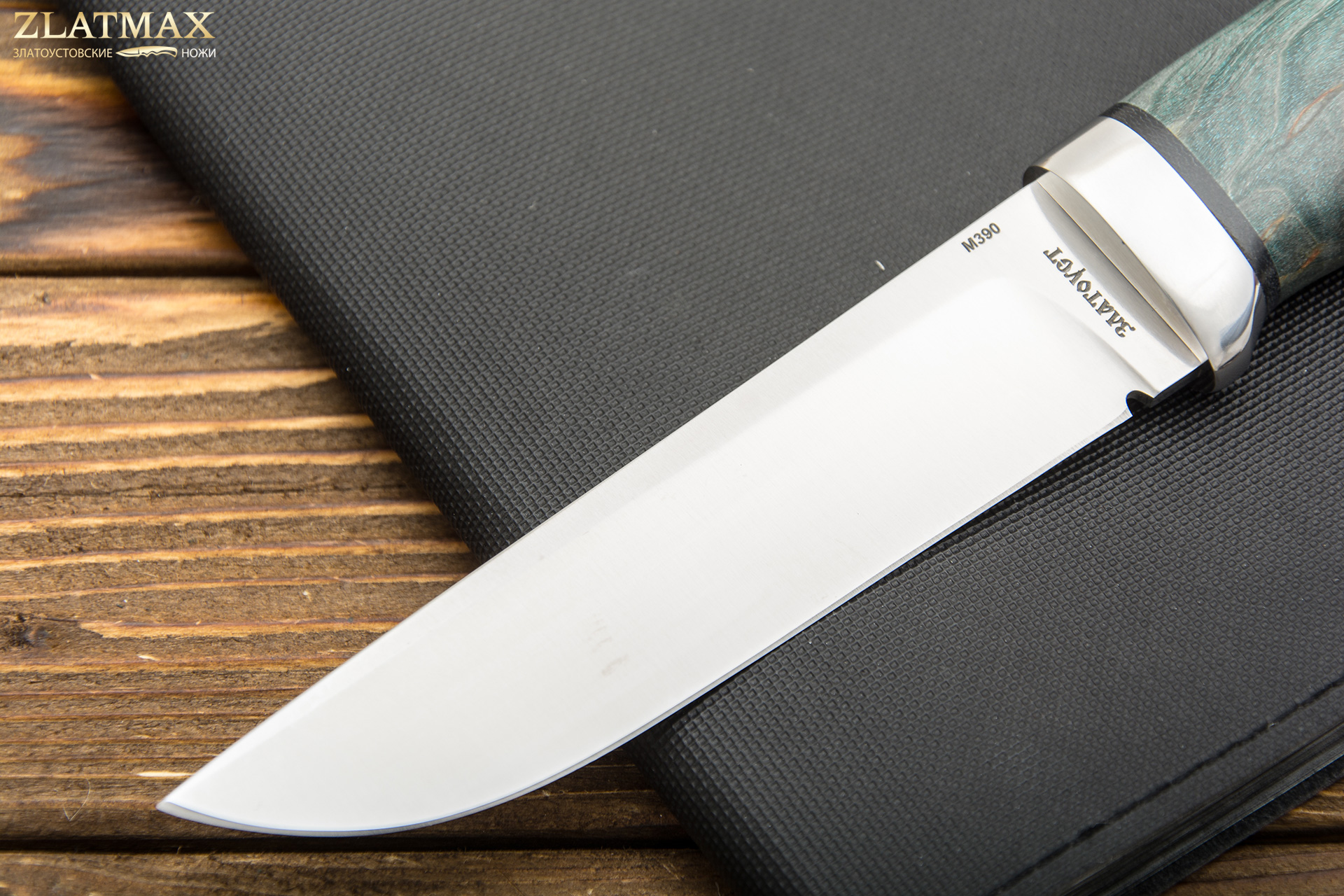 Нож Следопыт (М390, Стабилизированная карельская береза лазурная, Нержавеющая сталь)