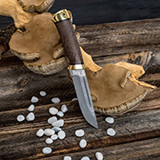 Ножи по маркам стали купить в Владивостоке: Нож Бекас (JM390A, Стабилизированная карельская береза коричневая, Латунь, Пескоструйная обработка Sandwave)