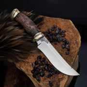 Категория ножей купить в Владивостоке: Нож Росомаха (ELMAX, Стабилизированная карельская береза коричневая, Латунь)