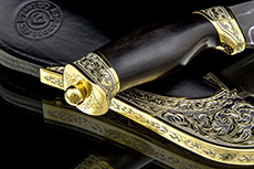 Нож R010 украшенный в Санкт-Петербурге