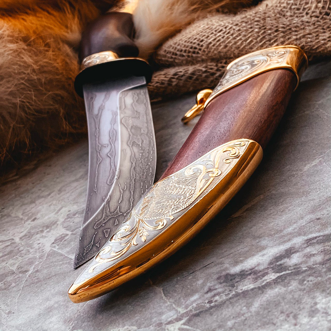 Подарочный булатный нож V005 (Литой булат, Бубинго, Латунь, Золочение гарды и тыльника)