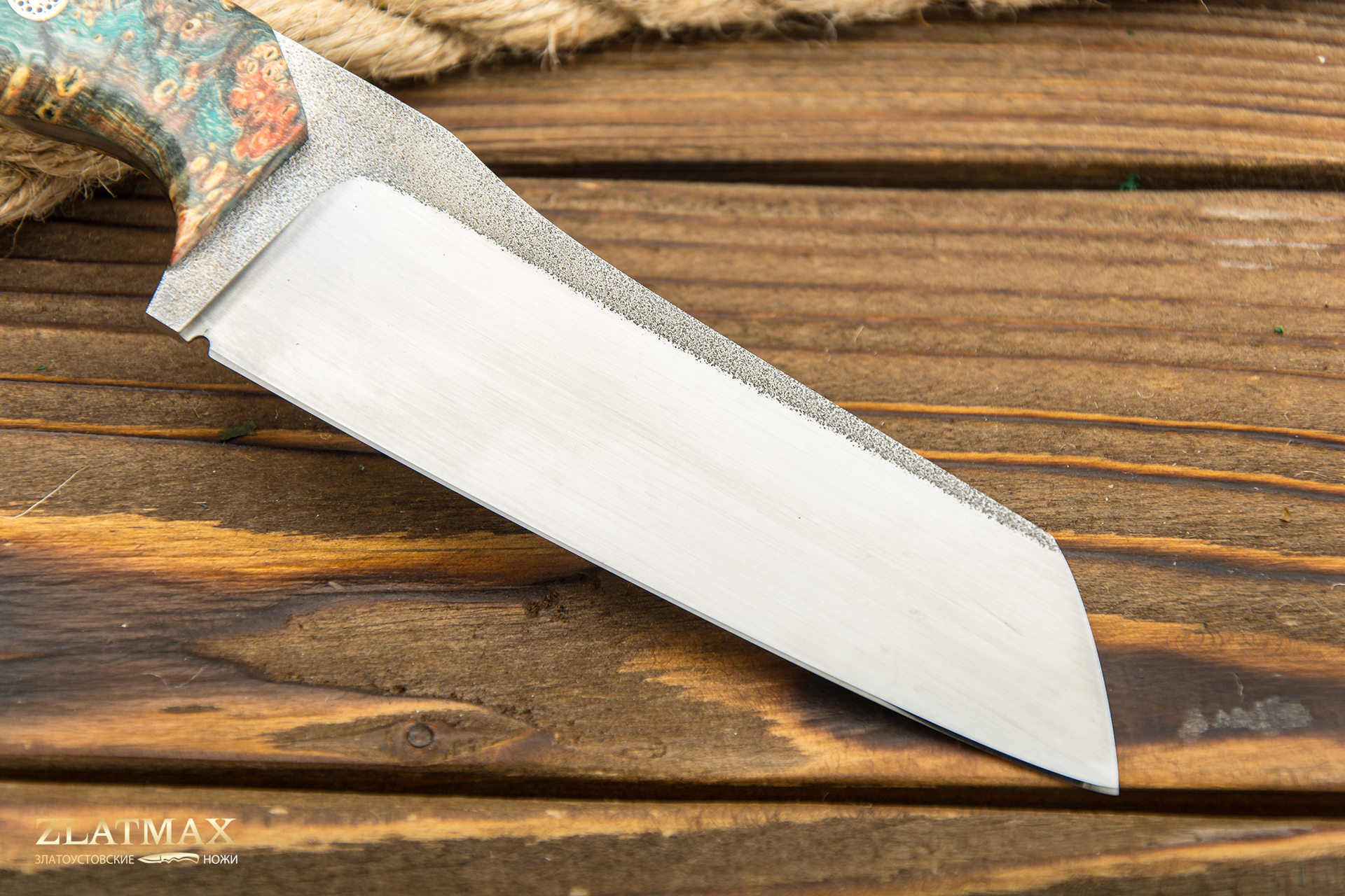 Нож Косатка (N690, Накладки стабилизированный кап клёна, Сатинирование клинка)