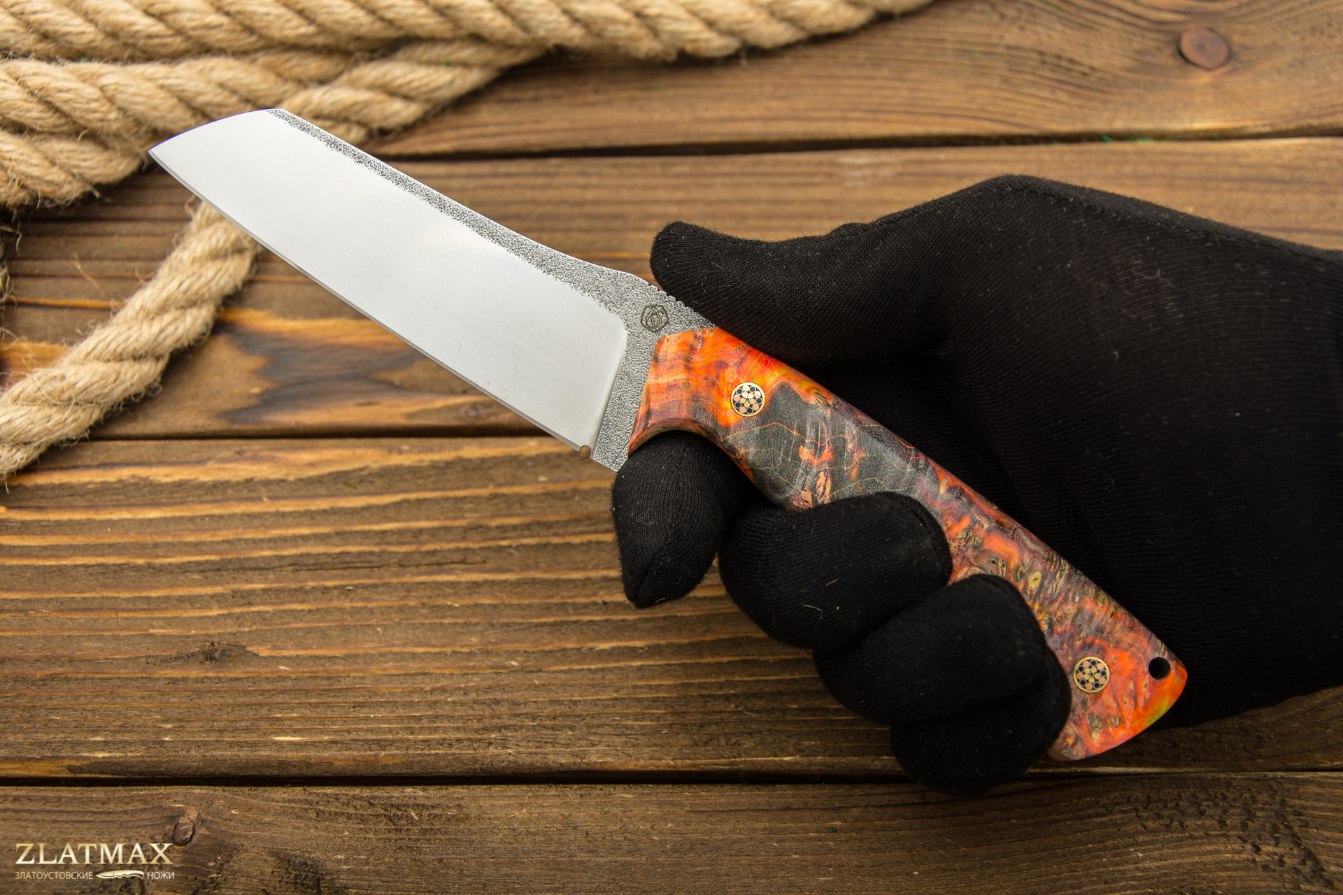 Нож Косатка (N690, Накладки стабилизированный клён, Сатинирование клинка)
