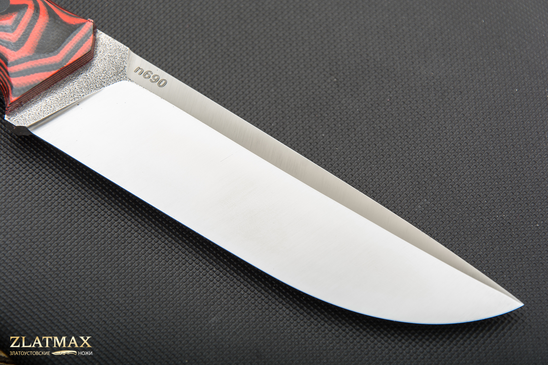 Нож Егерь (N690, Накладки G10 каменный век красный)