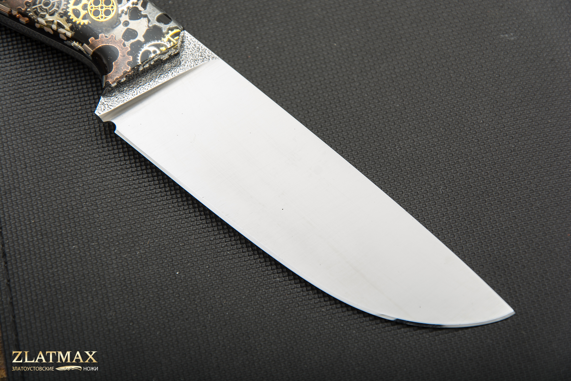 Нож Ривер М (N690, Накладки композит «Шестерни», Сатинирование клинка)