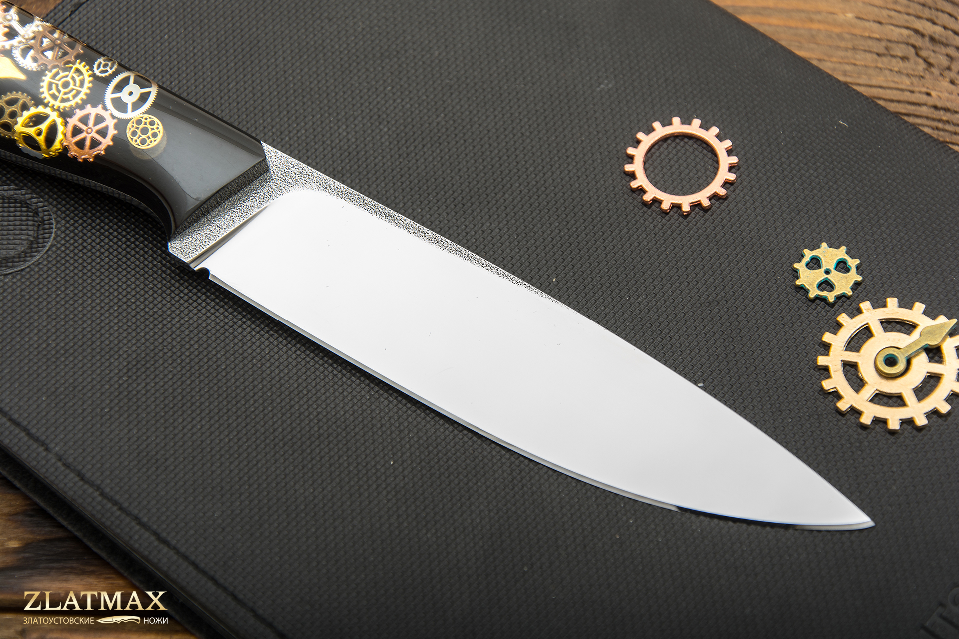Нож Стинг с формованными ножнами (N690, Накладки композит, Полировка клинка)