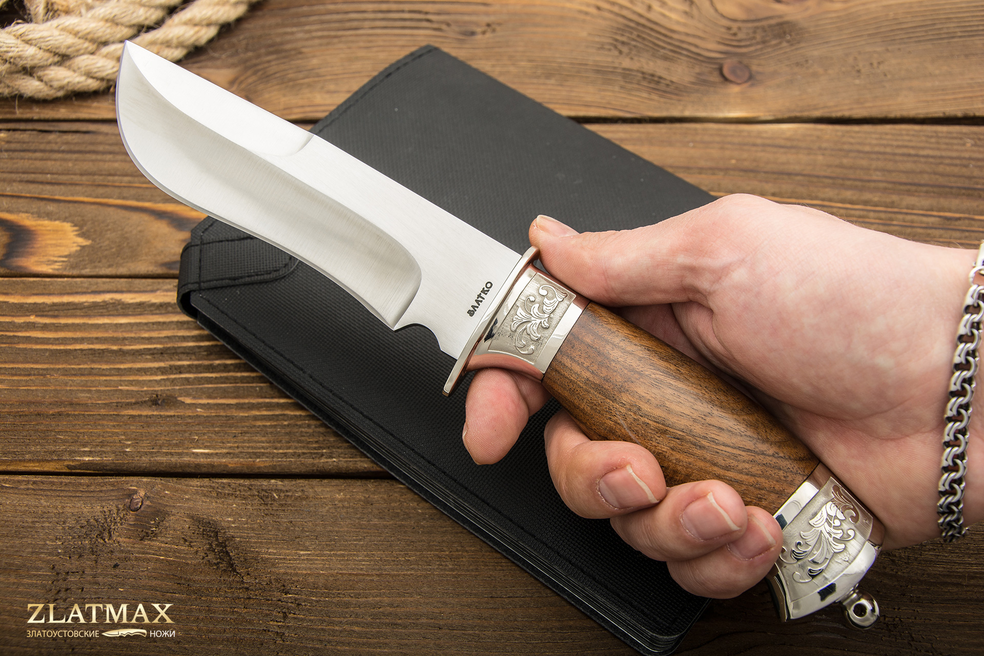 Нож Соболь (100Х13М, Орех, Металлический)