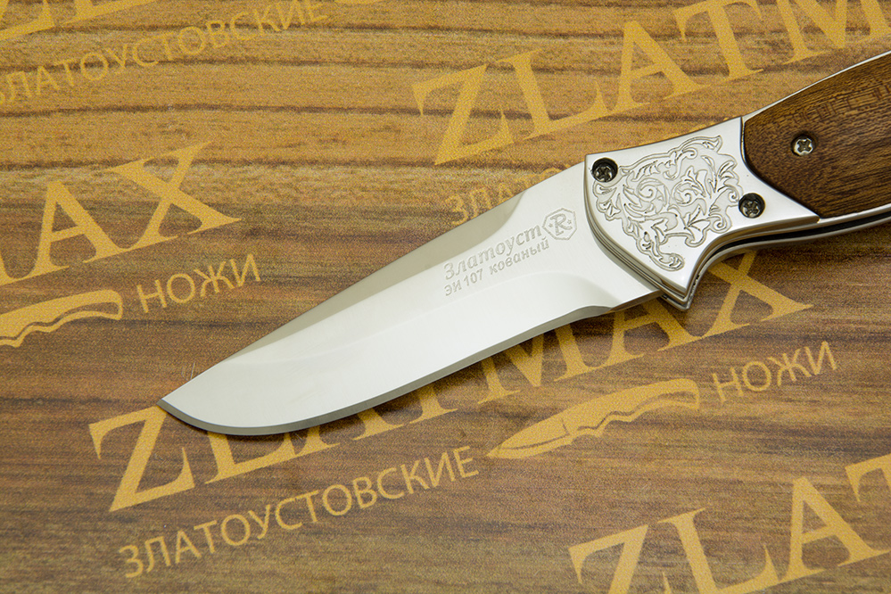 Складной нож Комар (40Х10С2М, Накладки орех)