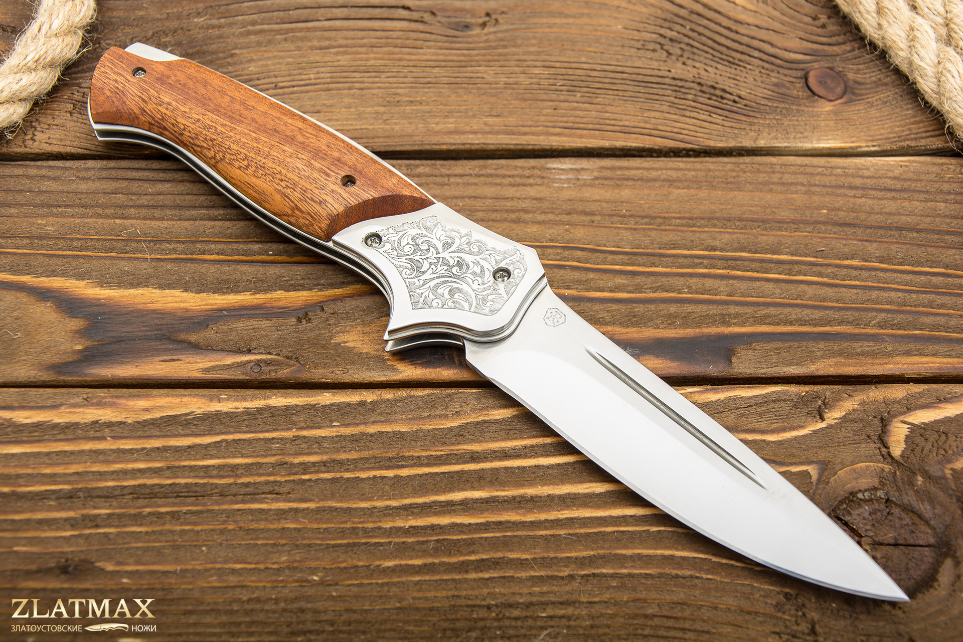 Складной нож Якудза с долами (40Х10С2М, Накладки орех)